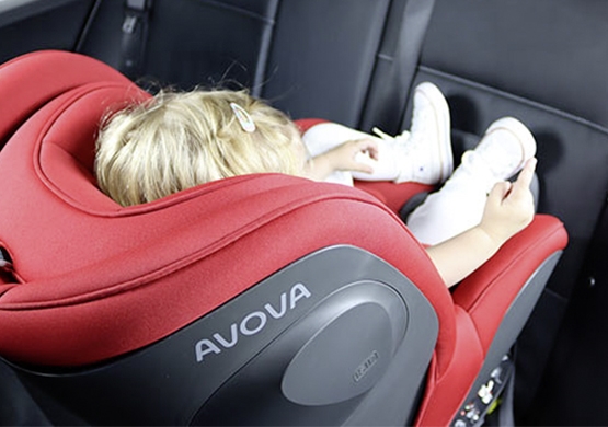 Autositz bis 4 Jahre der Firma "Avovoa"